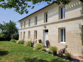 4 Bedrooms in a charming house with swimming pool